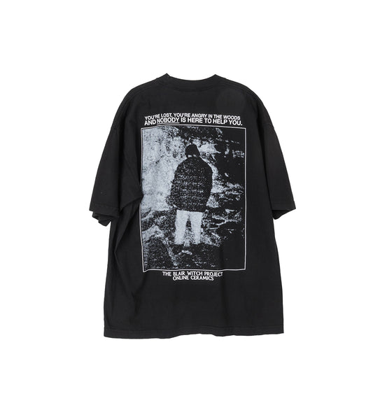 ONLINE CERAMICS X THE BLAIR WITCH NOBODY IS HERE TO HELP YOU SS TEE BLACK