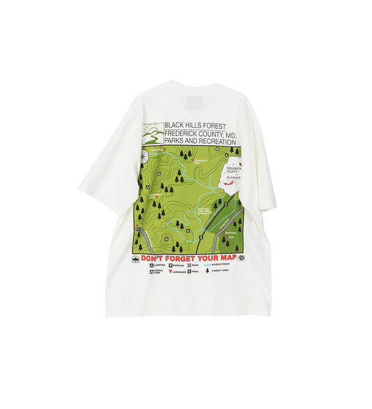 ONLINE CERAMICS X THE BLAIR WITCH BLACK HILLS FOREST MAP SS TEE WHITE