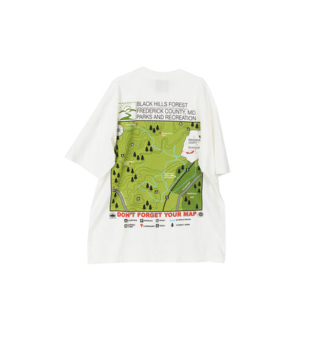 ONLINE CERAMICS X THE BLAIR WITCH BLACK HILLS FOREST MAP SS TEE WHITE