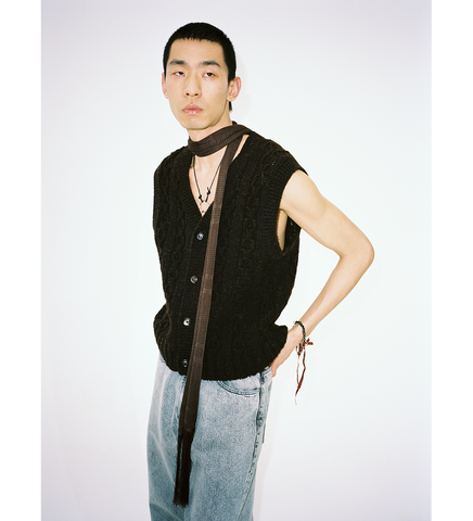 RUGRAT VEST WELSH BLACK CHAIN KNIT