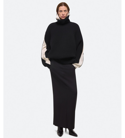 SUITCASE TURTLENECK BLACK